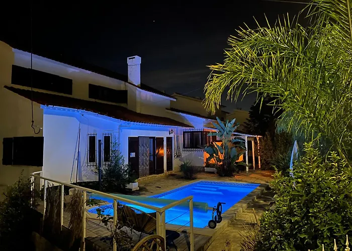 Casa Pausa Sesimbra Holiday Home