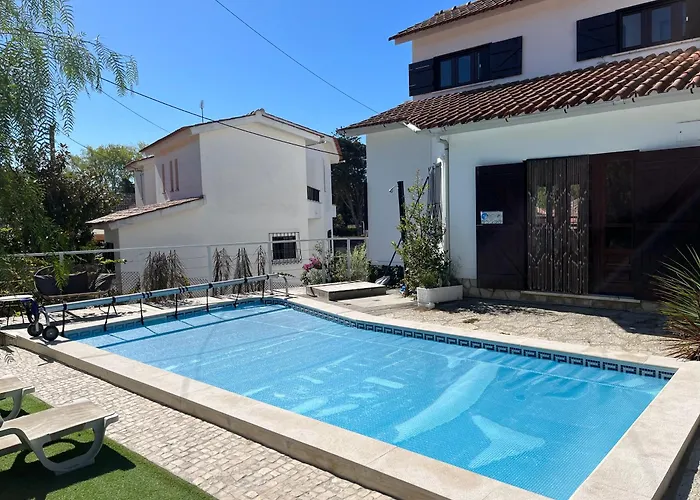Casa Pausa Sesimbra Holiday Home